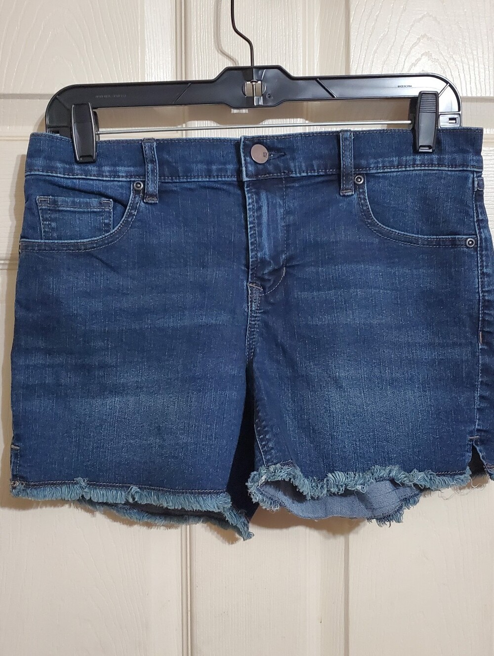 New York & Company Soho  Frayed Hem Denim Jean Shorts Women's Size 4